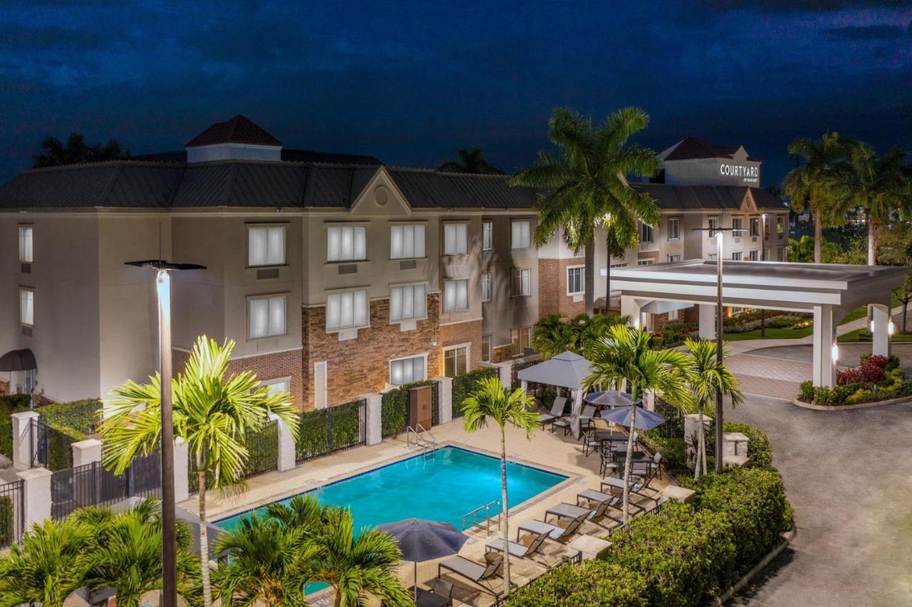 Courtyard By Marriott Sarasota At University Town Center Desoto Lakes Exterior foto