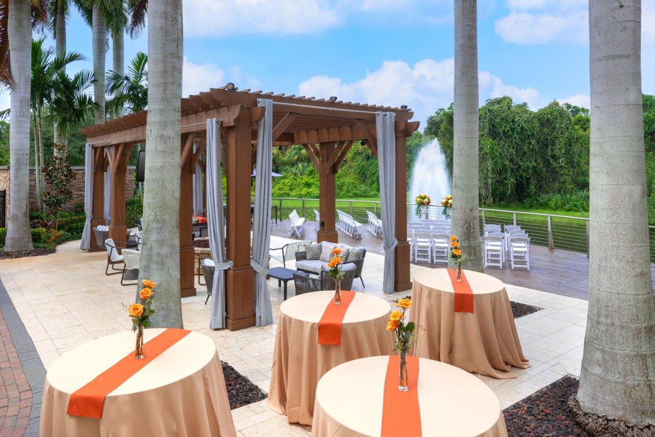 Courtyard By Marriott Sarasota At University Town Center Desoto Lakes Exterior foto