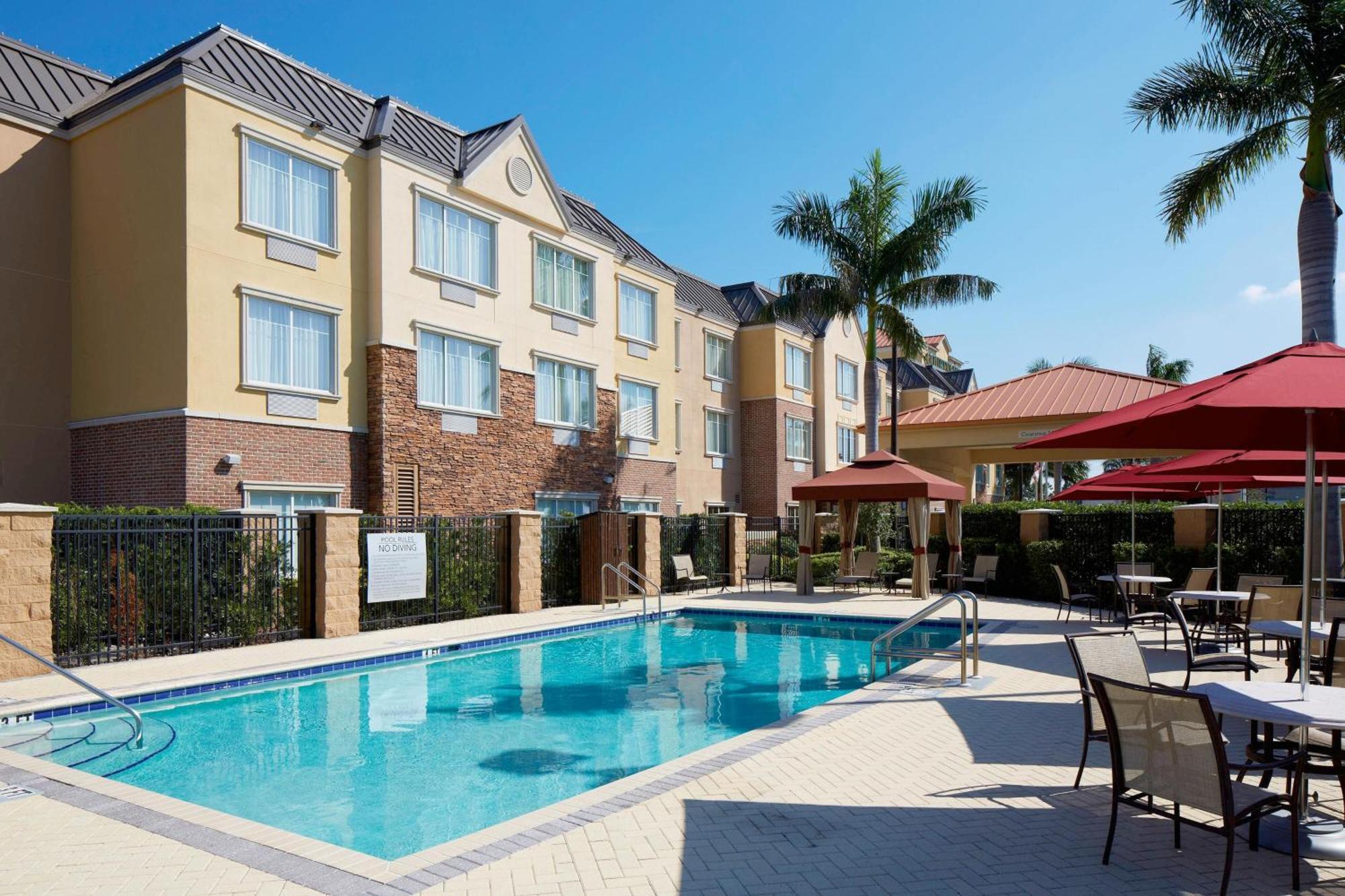Courtyard By Marriott Sarasota At University Town Center Desoto Lakes Exterior foto